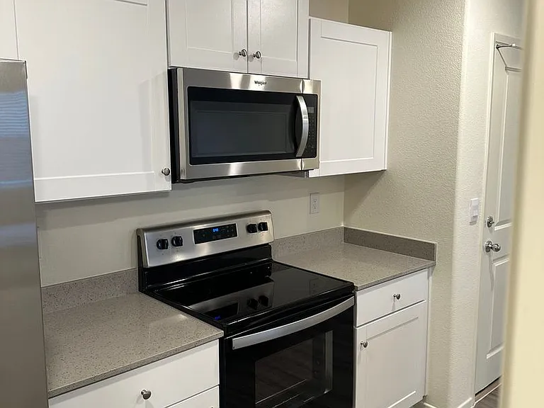 1902 Omaggio Vista St — Photo 11