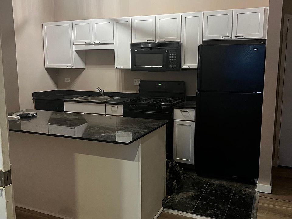 2nd image of 20 N State St APT 601