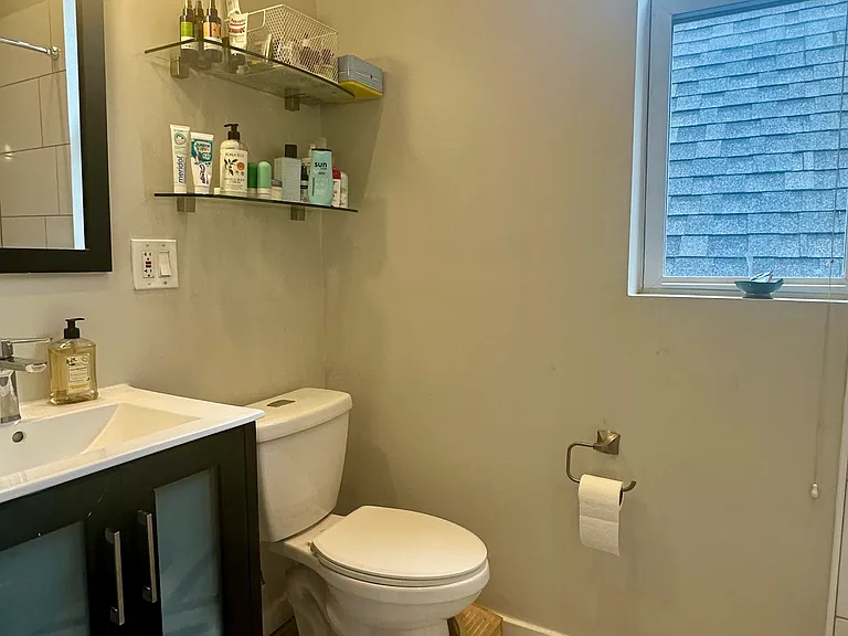 2119 W Potomac Ave #2 — Photo 16