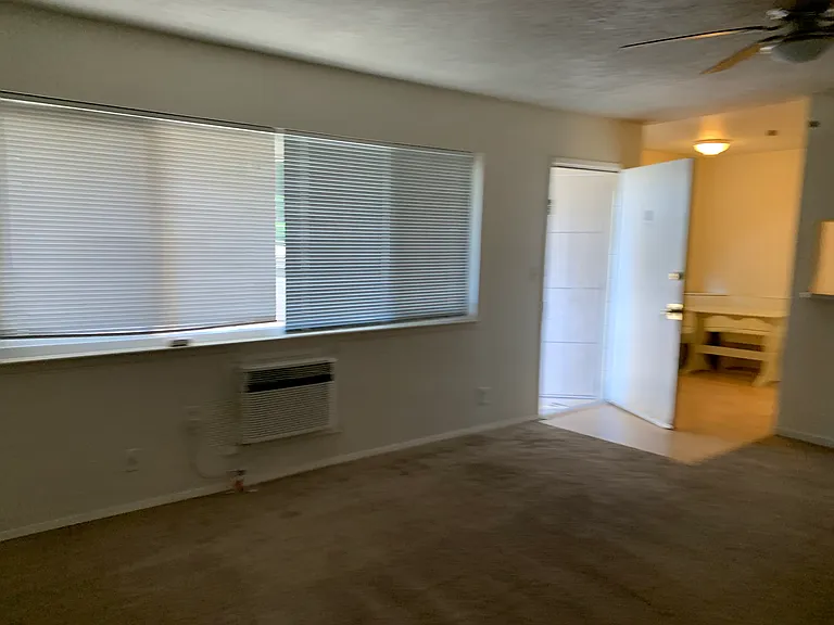 735 Ohio St #D — Photo 3