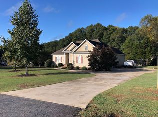 434 Mountain View Rd, Williamston, SC 29697