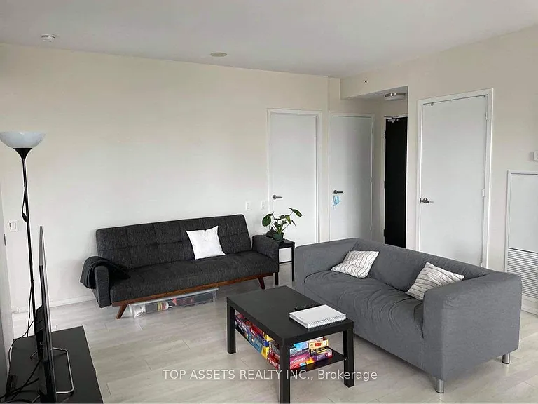125 Peter St #602 — Photo 6
