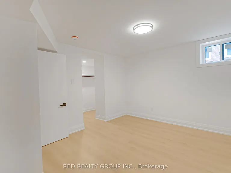 156 Richard Clark Dr — Photo 9