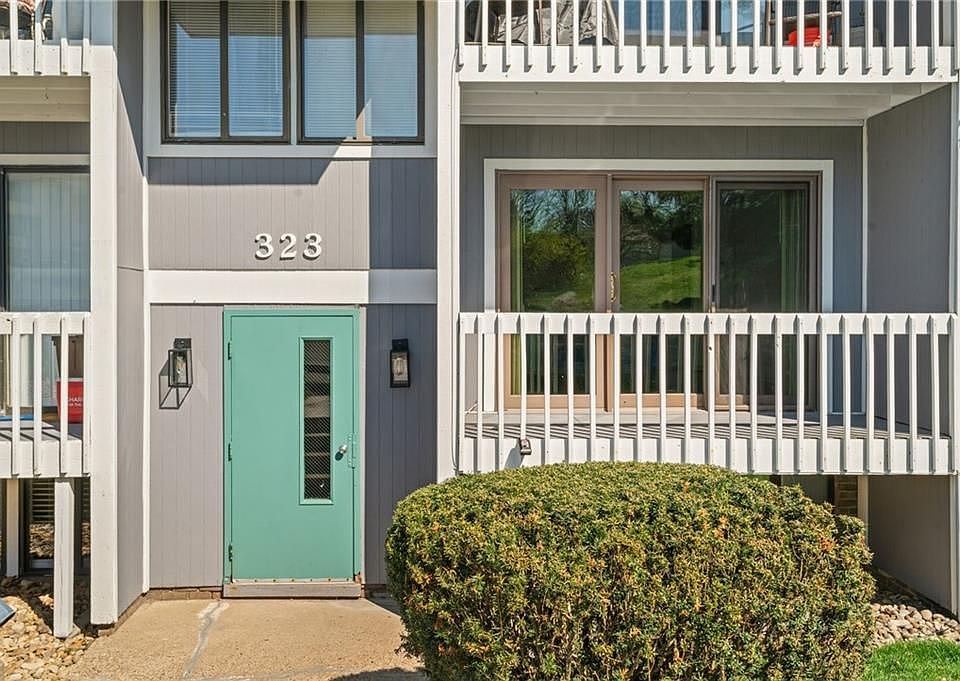 1st image of 323 Ridge Point Cir APT 24