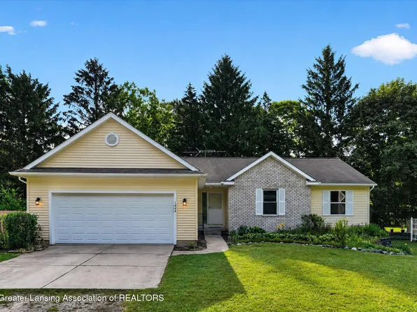 1444 Waverly Rd, Dimondale, MI 48821