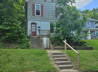 2824 8th Ave., Rock Island, IL 61201
