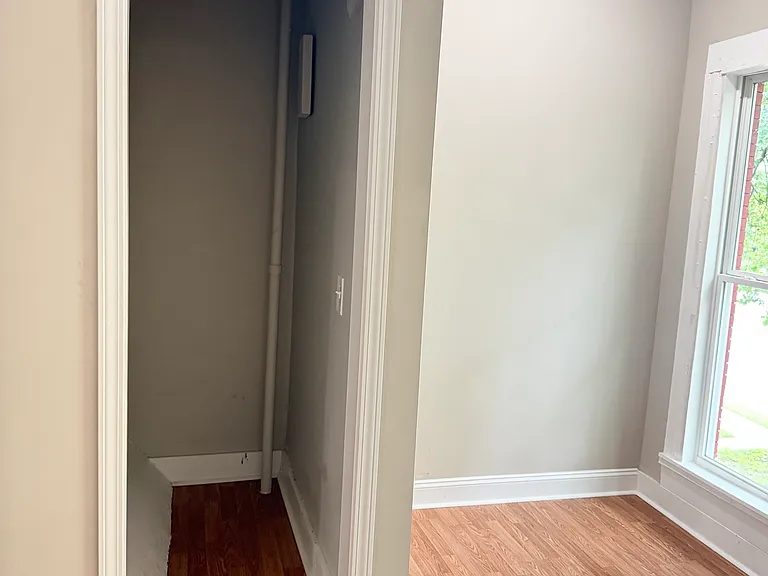 3834 Southern Pkwy #1 — Photo 8
