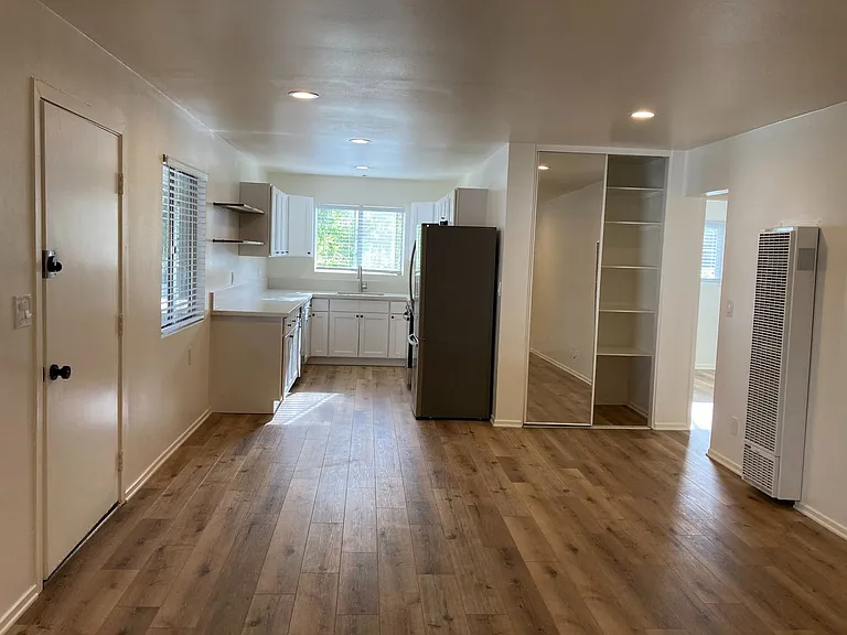 1109-1119 San Pascual Street — Photo 23