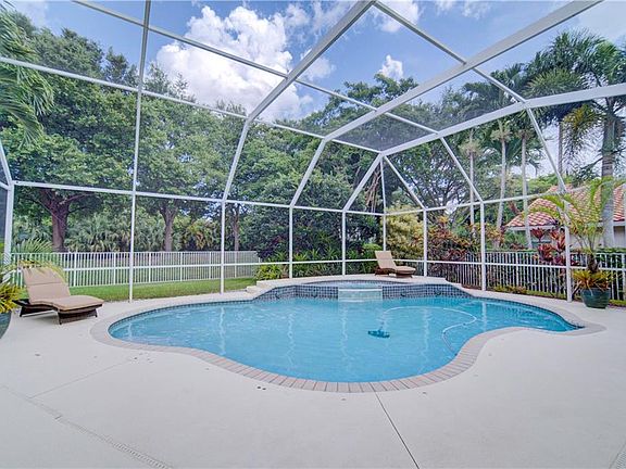 3rd image of 7086 NW 66th Ter