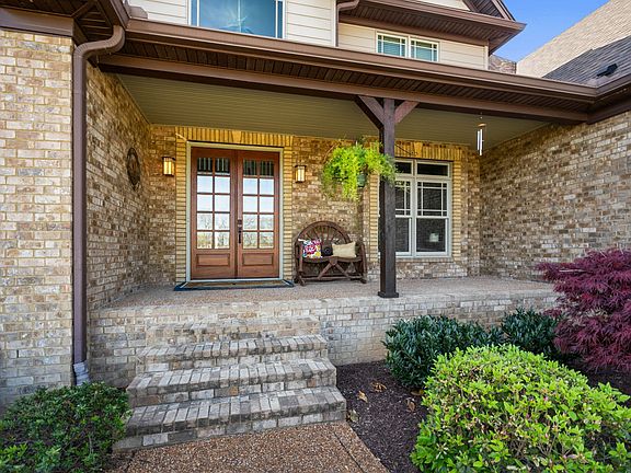 4th image of 113 Saint Charles Way