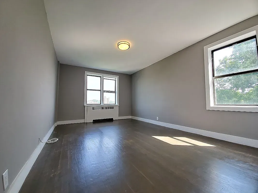 3660 Waldo Avenue — Photo 3