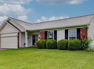 435 Slusser Ln, Florissant, MO 63031
