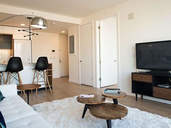 3rd image of 4115 23rd St APT 5B