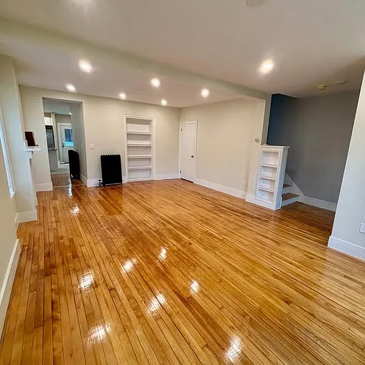 4 bed, 1700 sqft, $3,200 — Photo 4