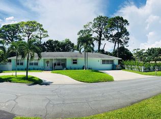 722 SW 25th Pl, Boynton Beach, FL 33435