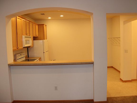 4th image of 13800 53rd Ave N APT 213