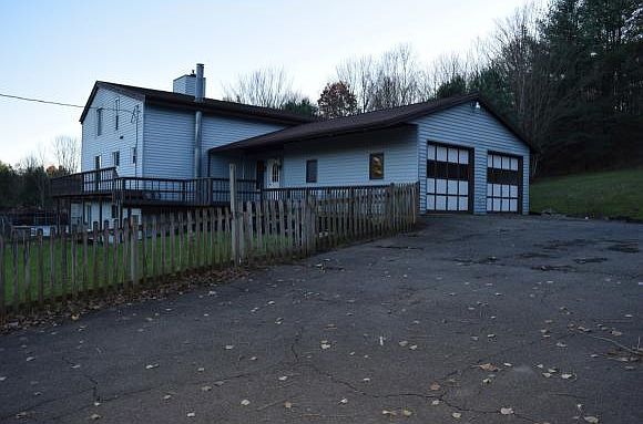 1st image of 71 Daniel Dr