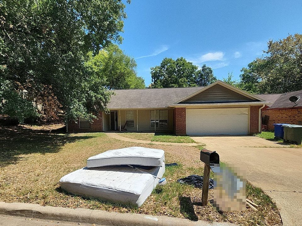 1st image of 1117 Holly Springs Dr