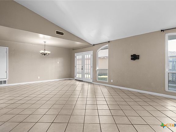 3rd image of 2210 Silverhill Dr