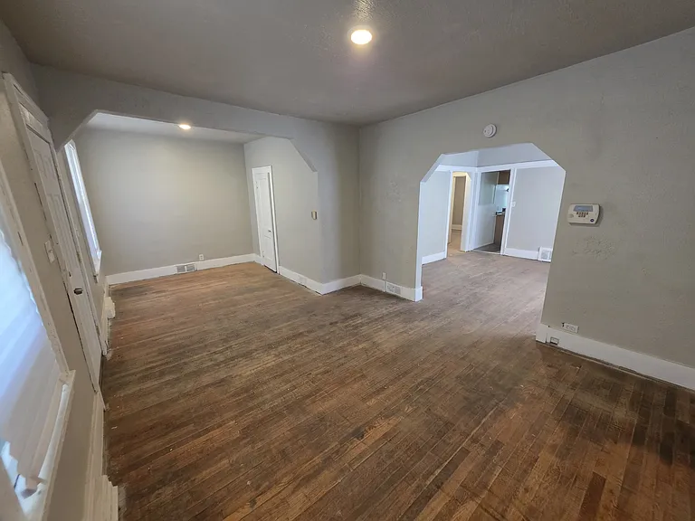 15448 Log Cabin St — Photo 32