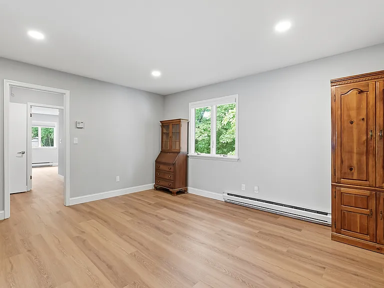 35 Quincy Ct S — Photo 8