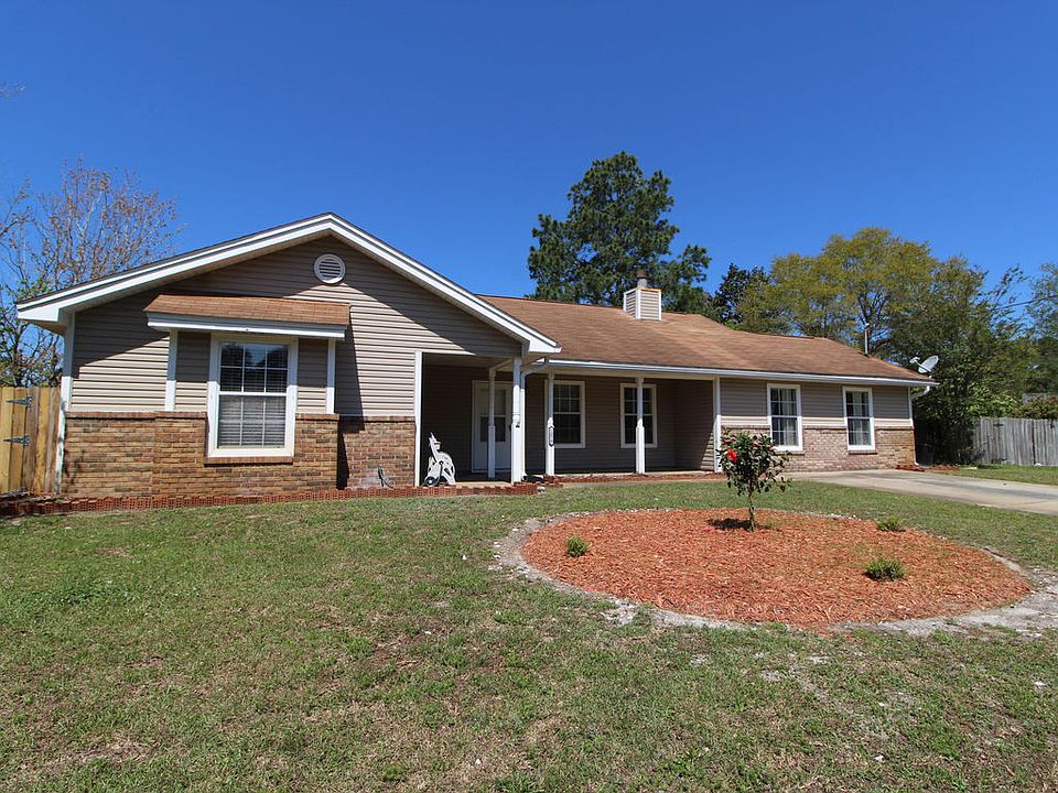 1st image of 1070 Quail Hollow Dr