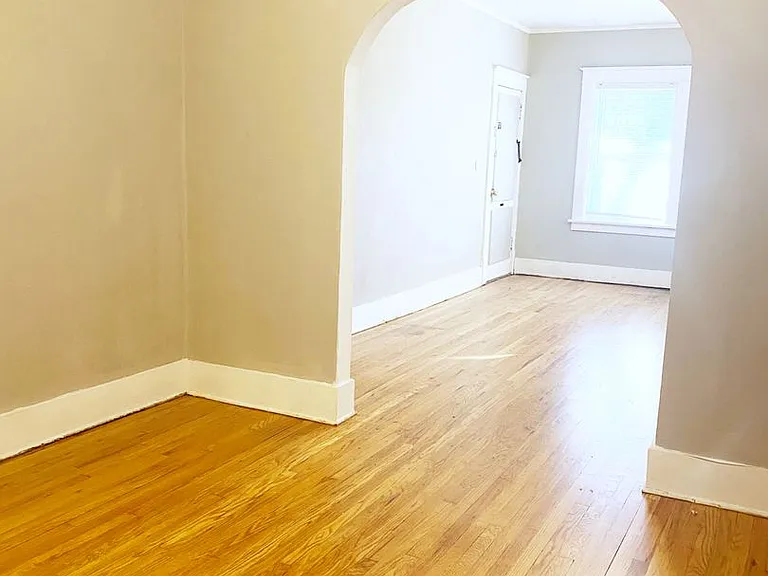 Dundee Park Apartments — Photo 32