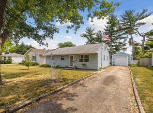 1818 Melanie Ln, Champaign, IL 61821