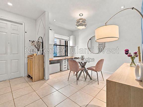 5th image of 10544 W 32nd Ln