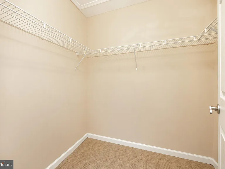 141 Stewarts Ct #307 — Photo 21
