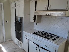 3rd image of 8374 Nuevo Ave