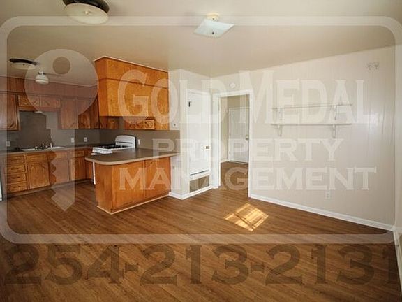 3rd image of 811 Pecan Cir