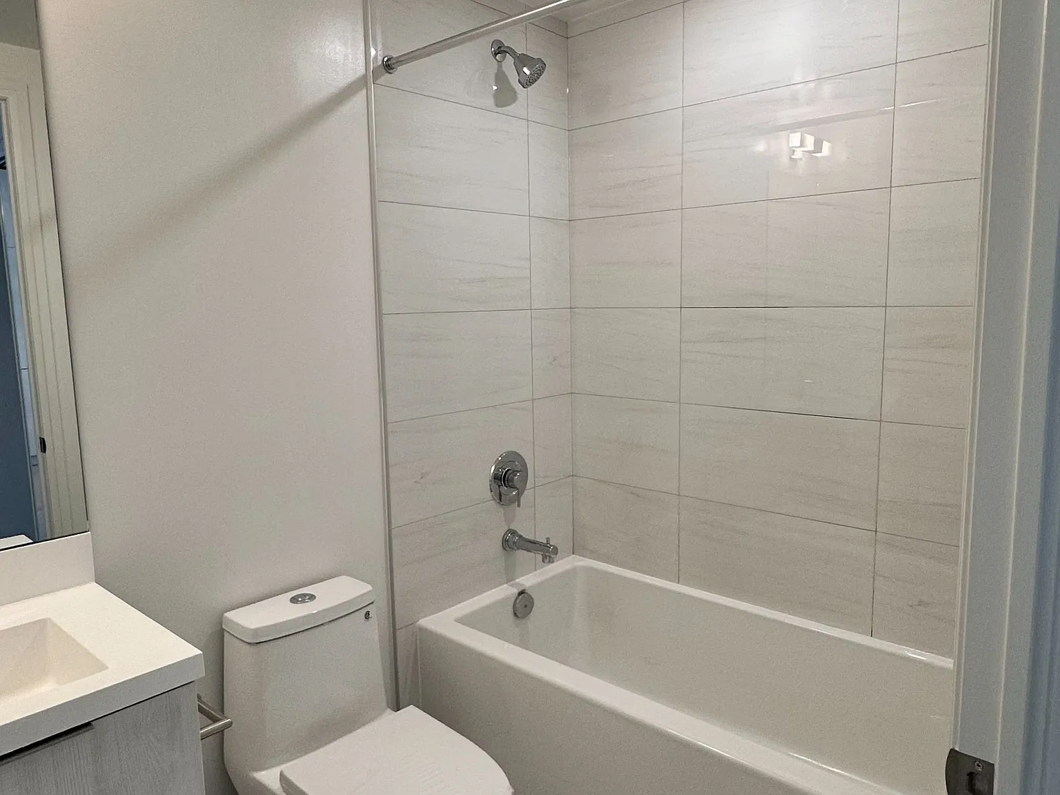 2 bed, $2,600 — Photo 3