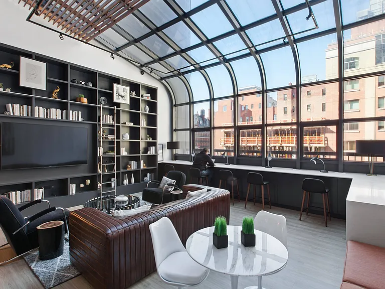Resident study lounge with workstations and TV