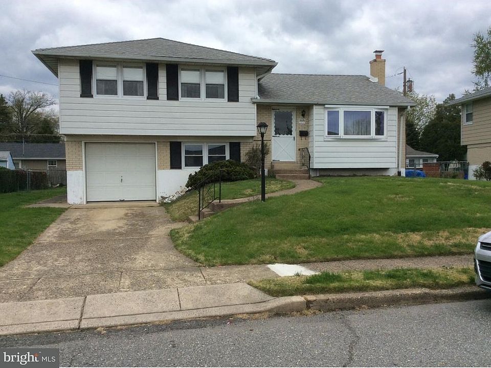 1st image of 9970 Wistaria St