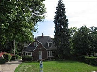 2nd image of 3019 Jackson Dr