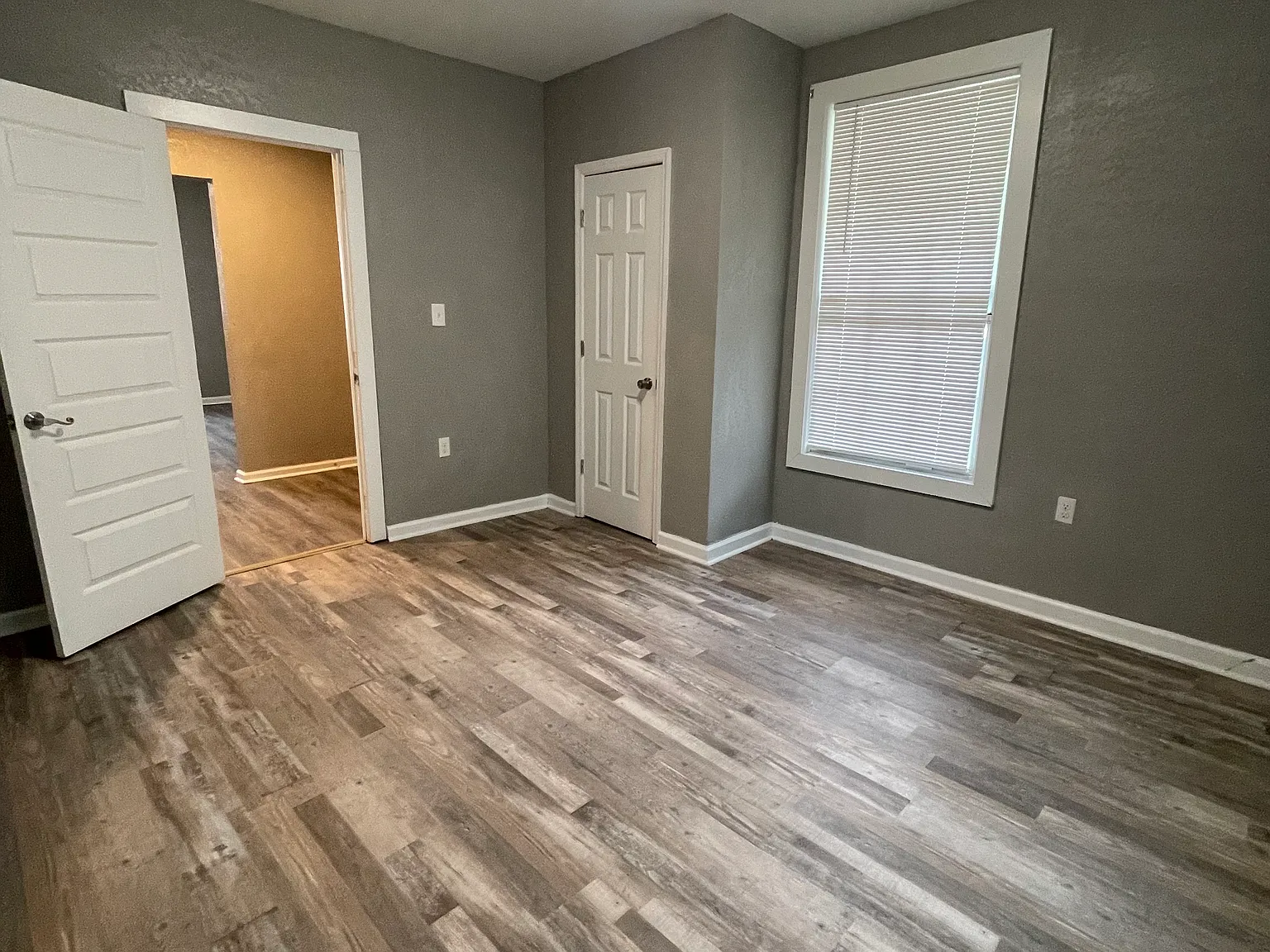 3 bed, 1.5 bath, 1580 sqft, $1,850 — Photo 4
