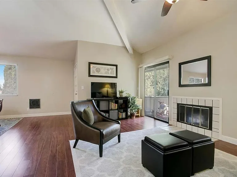 1412 Alma Way — Photo 7