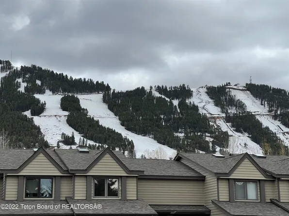 504 E Pearl Ave, Jackson, WY 83001