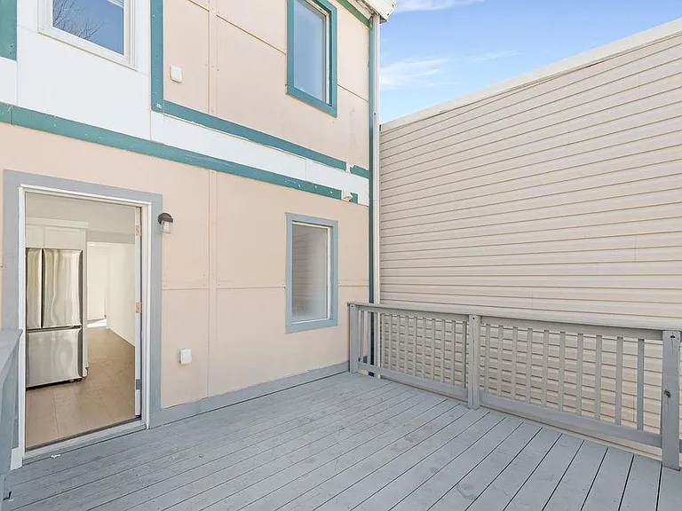 80 Ferry St #2 — Photo 21