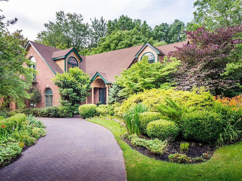 1st image of 2048 Bridgeport Dr