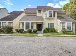 15 Townpark Ln APT C, Charleston, SC 29412