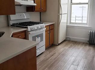 5502 17th Ave APT 2R, Brooklyn, NY 11204