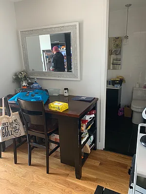 Rented by City Vista Inc | media 32