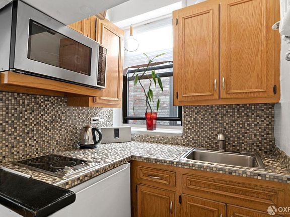 4th image of 53 Morton St #7B