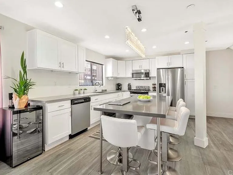 201 Harbor Woods Pl — Photo 7