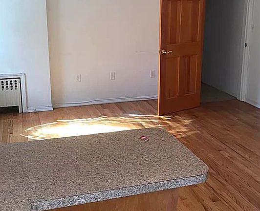 4th image of 2312 32nd St #2