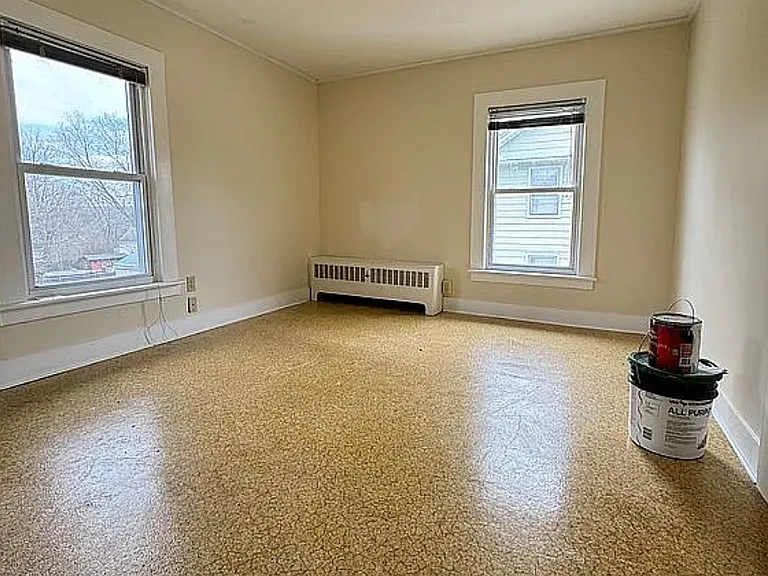 359 Ash St — Photo 7