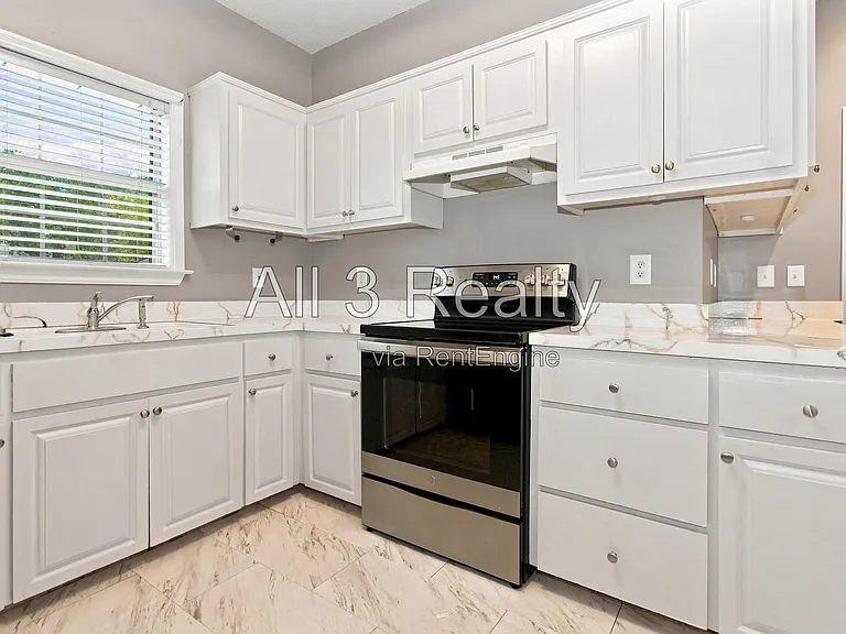 6272 Deerwood Dr — Photo 7
