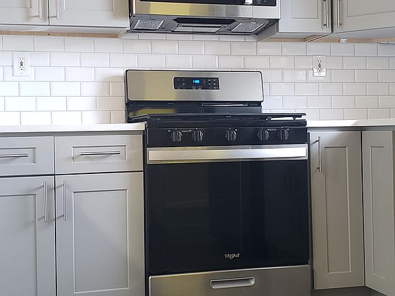 5th image of 2-35 Virginia Dr #B